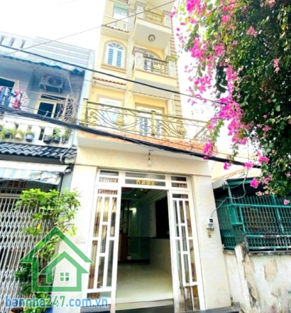 CHỈ 6,3 TỶ – NHÀ MỚI 4 TẦNG – DT 50M² – HXH THÔNG LÔ TƯ, BÌNH TÂN - 4PN – 3WC DT: 4 x 12,5m (50m²) Kết cấu: 1 trệt 3 lầu – BTCT vững chắc 4PN – 3WC – phòng thờ...