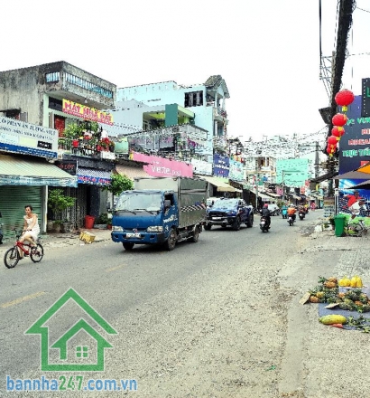 MẶT TIỀN BÌNH TÂN – 194M² – THU NHẬP HƠN 20TR/TH – CÁCH CHỢ 200M Vị trí đắc địa: Cách chợ Bình Trị Đông 200m, ngay đoạn sầm uất Trương Phước Phan, gần BX Miền Tây. 