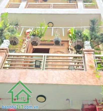 CHỈ 13,5 TỶ (TL) - NHÀ 4 TẦNG BTCT – ĐƯỜNG NHỰA 8M THÔNG – NHẤT CHI MAI, TÂN BÌNH - 5 PN - 6 WC  Diện tích: 56m² (4.1 x 14m) – đất vuông vức, công nhận đủ. Kết cấu: 1 trệt + 3 lầu + sân thượng (4 tầng BTCT) 5 PN - 6 WC