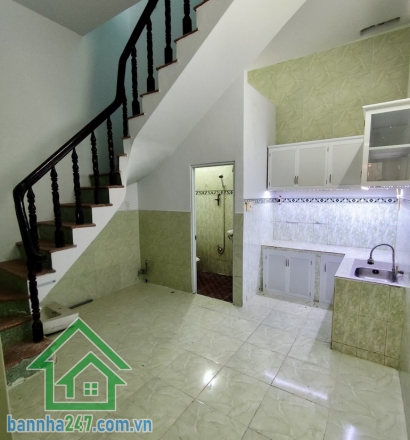 CHỈ 4.2 TỶ TL – NHÀ 2 TẦNG – GẦN SIÊU THỊ PANDORA – TRƯỜNG CHINH – 40M² – HOÀN CÔNG ĐỦ.