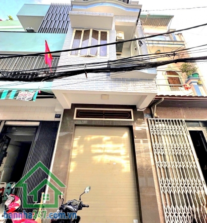CHỈ 4 TỶ – NHÀ HẺM XE HƠI 6M – TRẦN VĂN QUANG, TÂN BÌNH – 3 TẦNG, 21M2, NHÀ MỚI Ở NGAY * Vị trí đắc địa, hẻm 6m xe hơi ra vào thoải mái, khu dân cư an ninh, sạch đẹp. 