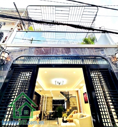 CHỈ 4,96 TỶ – NHÀ ĐẸP FULL NỘI THẤT – P.15 TÂN BÌNH – DT: 44/33M² - VÀO Ở NGAY - 2 PN – 2 WC Nhà mới đẹp, full nội thất, chỉ việc xách vali vào ở Phù hợp gia đình trẻ, mua đón Tết
