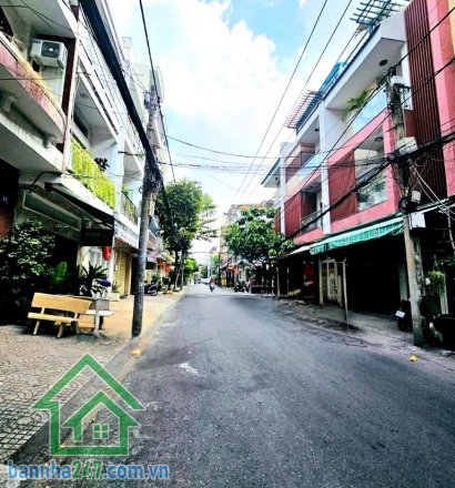 MTKD BÀU CÁT – KHU VIP CAO TẦNG - DT: 72M² (4X18) – 4 TẦNG BTCT – 5PN – 5WC - SẴN DÒNG TIỀN 25TR/THÁNG ✔ Mặt tiền khu Bàu Cát, trục kinh doanh sầm uất ✔ Khu cao tầng – phân lô đồng bộ, đẹp bậc nhất Tân Bình ✔ Xung quanh khách sạn, nhà hàng, dịch vụ hoạt đ