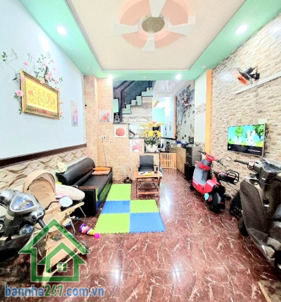 CHỈ 8.6 TỶ – HẺM 10M THÔNG – HƯƠNG LỘ 2 – NHÀ 4 TẦNG BTCT – DT: 80M² – 4PN - 4WC - NỘI THẤT GỖ CAO CẤP Vị trí: Gần Hương Lộ 2, trung tâm Bình Tân – hẻm xe hơi rộng 8m.