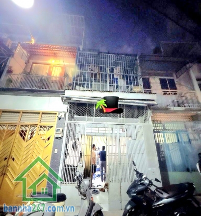 CHỈ 3,8 TỶ – HẺM NHỰA XE HƠI THÔNG – 31M² (3.3×9) – NHÀ 3 TẦNG – NỞ HẬU TÀI LỘC – KHU DÂN TRÍ CAO – GẦN ÂU CƠ – TÂN THÀNH – LŨY BÁN BÍCH Kết cấu: * Trệt + lửng * lầu 