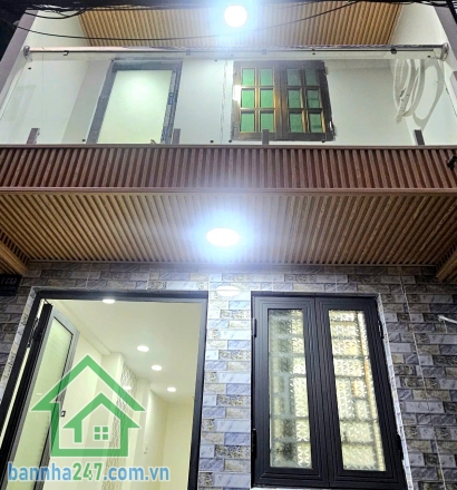 CHỈ 3,99 TỶ - NHÀ ĐẸP HỒNG BÀNG – QUẬN 6 – HẺM BA GÁC 4 TẦNG - 3PN -4 WC Ở NGAY Diện tích xây dựng: * Trệt: 3.1m x 6m * Lầu 1–2–3: 3.1m x 7m (ban công lấn ra 1m). Kết cấu chuẩn: Trệt + 3 lầu + phòng thờ.  3 PN - 4 WC