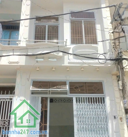 CHỈ 4,2 TỶ – TÂN PHÚ – KHU VIP TÂY THẠNH – TRƯỜNG CHINH – NHÀ 2 TẦNG KIÊN CỐ – 40M² – 4PN – HẺM 4M – SỔ ĐẸP HOÀN CÔNG ĐỦ Vị trí: Trung tâm khu VIP Tây Thạnh, giáp Tân Bình, gần Etown, UBND, trường học, siêu thị, khu Tân Sơn Nhì – Bàu Cát. Kết cấu: 1 trệt 