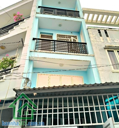 CHỈ 6,3 TỶ – HẺM XE TẢI THÔNG – NHÀ 5 TẦNG LUNG LINH - CỬA SAU THOÁNG MÁT – Ở NGAY – 5PN 4WC Kết cấu: 5 tầng có lửng, xây kiên cố – hoàn công chuẩn Công năng: Công năng: 5PN – 4WC, phù hợp gia đình đông người. Cửa sau thoáng mát, nhà luôn sáng gió