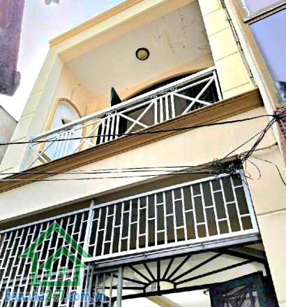 CHỈ 4,2 TỶ – NHÀ QUẬN 10, NGAY HÒA HƯNG – HẺM THÔNG, 3 BƯỚC RA HXH - DT: 46,4M2 (3.1 X 13)M - HOÀN CÔNG ĐẦY ĐỦ  Diện tích vừa vặn, pháp lý rõ ràng, sổ hồng riêng. Hỗ trợ vay ngân hàng. 