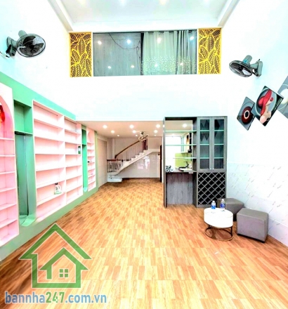 CHỈ 5.399 TỶ TL – HIẾM – SÁT MT THOẠI NGỌC HẦU – 3 TẦNG - DT: 46M² (4,5 X 10)M - 3PN - 2WC  Cách 20m ra hẻm ô tô 50m ra mặt tiền Thoại Ngọc Hầu Gần Gần chung cư, siêu thị Go Phú Thạnh – tiện ích đầy đủ