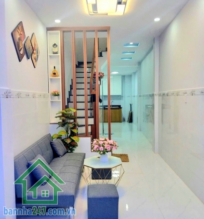 CHỈ 3,9 TỶ – TRUNG TÂM QUẬN 3 – GẦN CMT8 – NHÀ ĐẸP Ở NGAY - 2PN – 2WC Căn nhà “mơ ước” giữa trung tâm – giá hiếm – cực kỳ đáng xuống tiền! Diện tích: 34m² Mob 0933 144 037