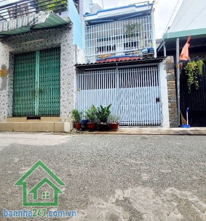 CHỈ 5.2 TỶ – NHÀ ĐẸP PHAN ANH – 46M² – HẺM XE TẢI 6M – GIÁ TỐT NHẤT KHU VỰC Nhà 1 trệt 1 lầu, 3PN – 2WC – phòng khách – bếp rộng rãi. Diện tích: 3.6 x 13m (46m²), vuông vức đẹp, hiếm có căn thứ 2.