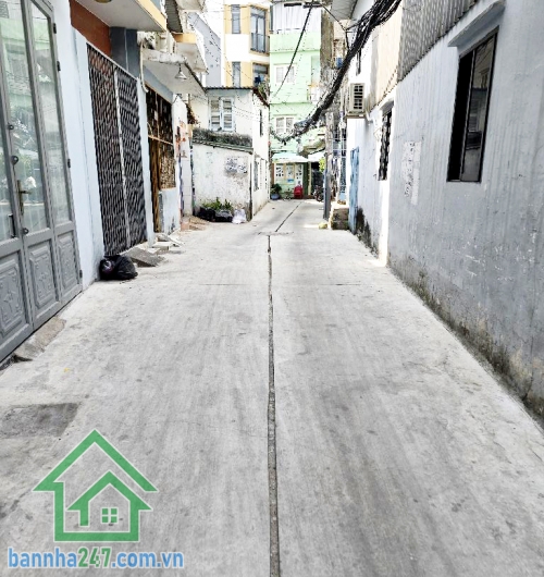 CHỈ 7,7 TỶ – NHÀ 3 TẦNG BTCT – NGAY MẶT TIỀN ĐỘI CUNG, QUẬN 11 – 71M2 NỞ HẬU Diện tích: 3 x 17m, nở hậu 7m. Kết cấu: 1 trệt 2 lầu, 3PN, 3 WC, 2 sân thượng, có thể cải tạo thêm PN.