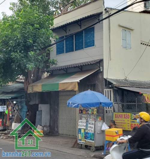 CHỈ 5 TỶ TL – GÓC 2 MẶT TIỀN KINH DOANH – KHUÔNG VIỆT TÂN PHÚ, GIÁP Q11. Diện tích: 25.7m2 (4.6 x 6m), vuông vức. Kết cấu: 1 trệt, 1 lửng, gồm 2PN – 2WC. 