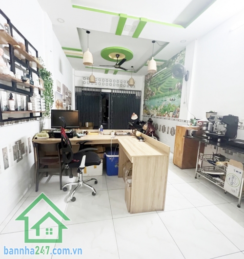 CHỈ 6,4 TỶ - MTKD ĐƯỜNG RỘNG 10M – KHU BÀU CÁT, TÂN BÌNH - DT: 68m² (3.85x18m) - 3PN. Diện tích: 68m² (3.85x18m). Kết cấu: 1 trệt, 1 lửng, 3PN. Mặt tiền đường rộng 10m, có lề rộng 2m, để xe thoải mái