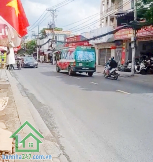 MTKD ÂU CƠ – LUỸ BÁN BÍCH – VỊ TRÍ ĐẸP NHẤT TÂN PHÚ – 36M² – 2 TẦNG – CHỈ 6,1 TỶ Diện tích: 36m² (4x9), sổ vuông vức, nở hậu tài lộc. Kết cấu: 1 trệt 1 lầu, 2PN, 2WC.