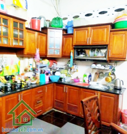 CHỈ 16.3 TỶ – MẶT TIỀN BÀU CÁT – KINH DOANH ĐỈNH Diện tích: 72m² vuông vức. Kết cấu: 1 trệt, 2 lầu, 1 sân thượng. Gồm phòng khách, bếp, 4PN, 4WC, ban công và sân thượng rộng thoáng.