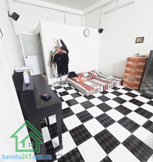 CHỈ 7,7 TỶ – NHÀ 3 TẦNG BTCT – NGAY MẶT TIỀN ĐỘI CUNG, QUẬN 11 – 71M2 NỞ HẬU Diện tích: 3 x 17m, nở hậu 7m. Kết cấu: 1 trệt 2 lầu, 3PN, 3 WC, 2 sân thượng, có thể cải tạo thêm PN.