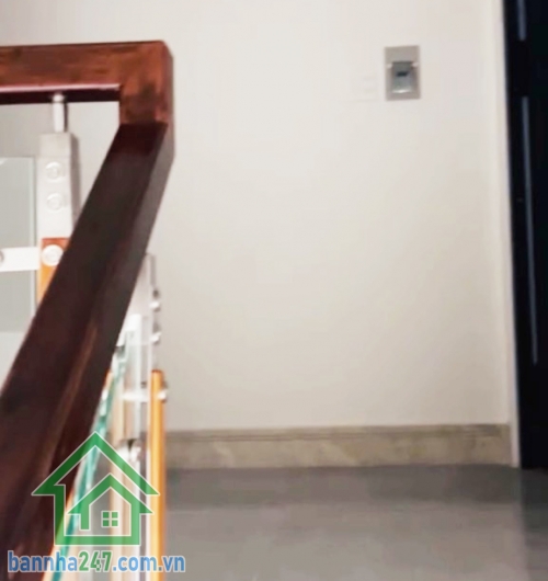CHỈ 14,5 TỶ - MTKD ĐƯỜNG 10M – KHU BÀU CÁT, TÂN BÌNH Diện tích: 72m² (4x18m) – Kết cấu 1 trệt 1 lầu, 2PN, 2WC. Tầng trệt tiện kinh doanh, hiện đang cho thuê 20TR/tháng.