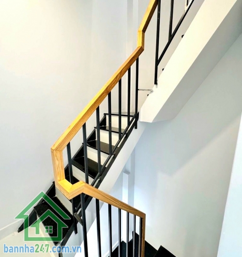 CHỈ 3,5 TỶ – NHÀ 3 TẦNG –DTSD: 54M² HẺM 3M – TRẦN VĂN QUANG – GIÁP QUẬN 10 - 2PN – 2WC * Kết cấu: 1 trệt 2 lầu - DTSD: 54m² * Công năng: 2PN – 2WC * Nhà mới, bố trí hợp lý – xách vali vào ở ngay