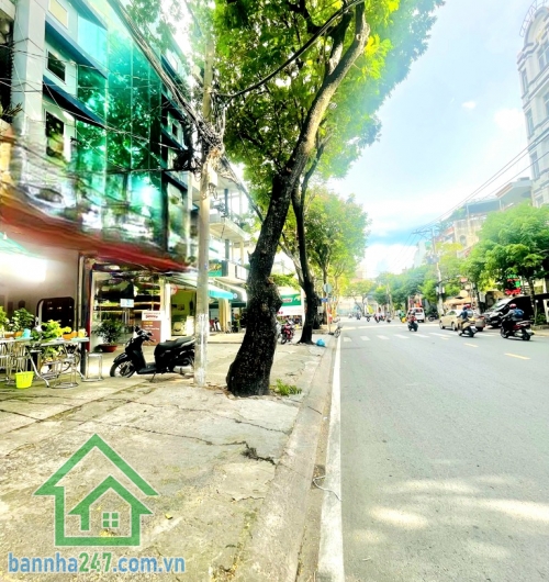 CHỈ 22,5 TỶ – MTKD TRƯƠNG CÔNG ĐỊNH – KHU VIP BÀU CÁT – TÂN BÌNH - VỊ TRÍ ĐẮC ĐỊA – 62M² – NHÀ 5 TẦNG – 6PN – 5WC – KHAI THÁC DÒNG TIỀN Kết cấu: 5 Tầng: 1 trệt – 1 lửng – 3 lầu, BTCT kiên cố. • Tổng 6 phòng ngủ – 5 WC • 2 tầng dưới đang cho thuê 25 triệu/