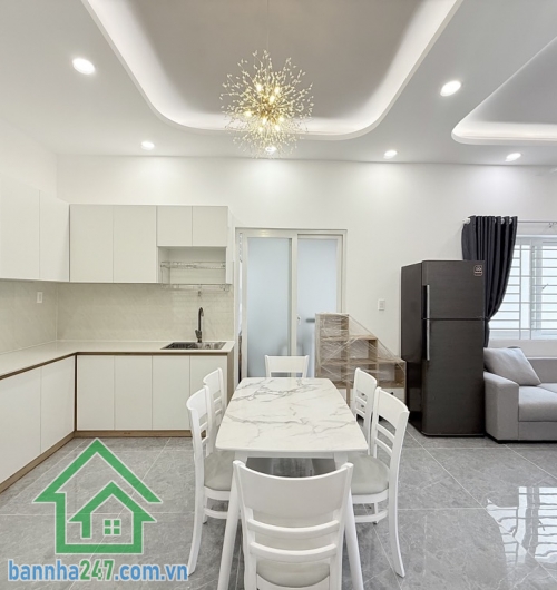 CHỈ 3,8 TỶ – CĂN HỘ VIP LÔ 5 – CHUNG CƯ PHÚ THỌ, P15 QUẬN 11 – 60M2 – FULL NỘI THẤT – BAN CÔNG 2 MẶT THOÁNG * Căn hộ lầu 11.03 – Lô 5 – Chung cư Phú Thọ. Thang máy thẻ từ riêng, an toàn tuyệt đối.
