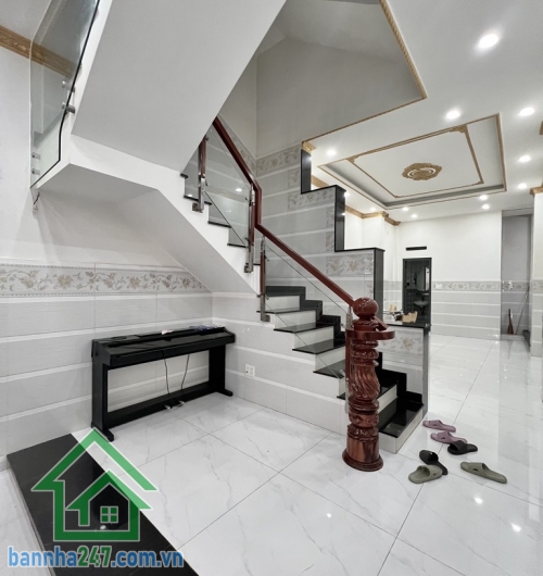 CHỈ 10, 3 TỶ - NHÀ ĐẸP NGAY PHỐ ẨM THỰC NGUYỄN NHỮ LÃM – TÂN PHÚ. HẺM RỘNG 10M.