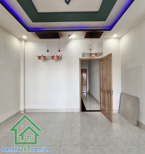 CHỈ 10, 3 TỶ - NHÀ ĐẸP NGAY PHỐ ẨM THỰC NGUYỄN NHỮ LÃM – TÂN PHÚ. HẺM RỘNG 10M.