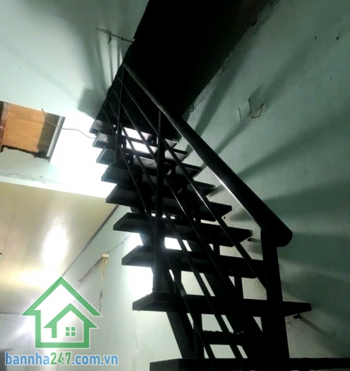 CHỈ 10,5 TỶ - NHÀ MẶT TIỀN KHU BÀU CÁT – PHÂN LÔ SIÊU ĐẸP, VỊ TRÍ HIẾM – (60m² công nhận đủ) * Diện tích: 4 x 15m (60m² công nhận đủ) * Kết cấu: 1 trệt, 1 lầu.