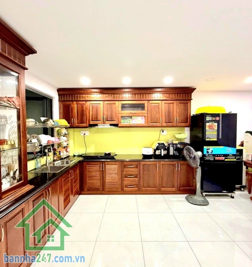 CHỈ 15 TỶ - HẺM XE TẢI - NHÀ ĐẸP 5 TẦNG – NGHĨA PHÁT P. TÂN SƠN NHẤT – KHU DÂN CƯ ĐỒNG BỘ CAO CẤP - 6 PN - 7 WC * Diện tích: 3,9 x 20m, nở hậu 4,3m – phong thủy đẹp * Kết cấu: 1 trệt 3 lầu sân thượng * Công năng: 6 PN – 7 WC