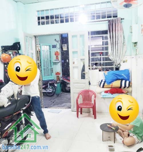 CHỈ HƠN 3 TỶ – NHÀ 2 TẦNG LẠC LONG QUÂN, QUẬN 11 – HẺM 4M THÔNG, CÔNG NHẬN ĐỦ Diện tích: 3,25 x 7,25m, sổ hồng riêng, công nhận đủ. Kết cấu: 1 trệt, 1 gác suốt
