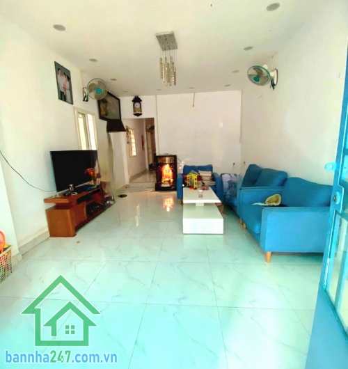 CHỈ 3,73 TỶ – HẺM XE TẢI 6M – ĐẶNG THÚC VỊNH – NHÀ 2 TẦNG – DT: 68/80M² (4 x 16) NỞ HẬU 5M - 3 PN - SÂN ĐỂ XE RỘNG RÃI