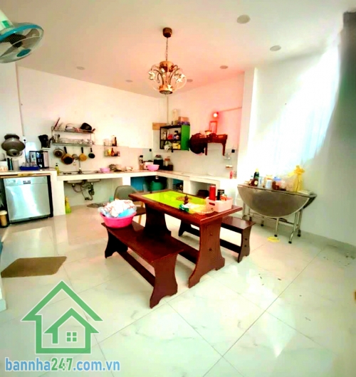 CHỈ 3,73 TỶ – HẺM XE TẢI 6M – ĐẶNG THÚC VỊNH – NHÀ 2 TẦNG – DT: 68/80M² (4 x 16) NỞ HẬU 5M - 3 PN - SÂN ĐỂ XE RỘNG RÃI