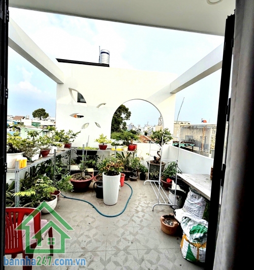 CHỈ 8 TỶ – NHÀ MỚI 5 TẦNG CÓ THANG MÁY XỊN – KẾ AEON TÂN PHÚ – HXH - DT: 54m² (4 x 13.5)m - 4 PN - 4 WC