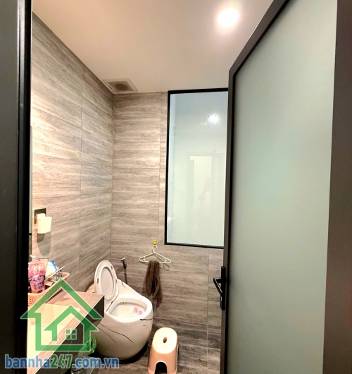 CHỈ 8 TỶ – NHÀ MỚI 5 TẦNG CÓ THANG MÁY XỊN – KẾ AEON TÂN PHÚ – HXH - DT: 54m² (4 x 13.5)m - 4 PN - 4 WC