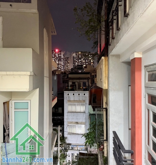 CHỈ 3,79 TỶ – TRUNG TÂM QUẬN 3 – CƯ XÁ ĐÔ THÀNH – 4 TẦNG HOÀN CÔNG ĐỦ – FULL NỘI THẤT – Ở NGAY 