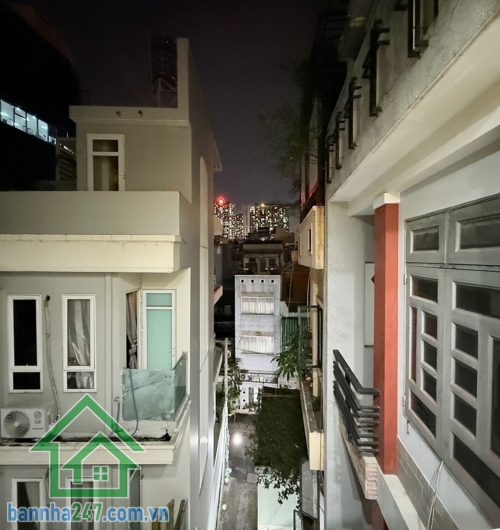 CHỈ 3,79 TỶ – TRUNG TÂM QUẬN 3 – CƯ XÁ ĐÔ THÀNH – 4 TẦNG HOÀN CÔNG ĐỦ – FULL NỘI THẤT – Ở NGAY 