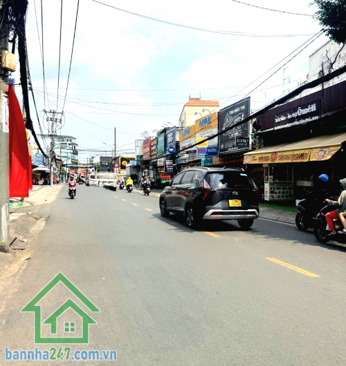 CHỈ 3,2 TỶ – HẺM XE HƠI – CÁCH 2 CĂN RA MẶT TIỀN THOẠI NGỌC HẦU – NHÀ 3 TẦNG Ở NGAY - 2PN - 2WC