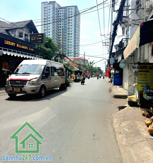 CHỈ 3,2 TỶ – HẺM XE HƠI – CÁCH 2 CĂN RA MẶT TIỀN THOẠI NGỌC HẦU – NHÀ 3 TẦNG Ở NGAY - 2PN - 2WC