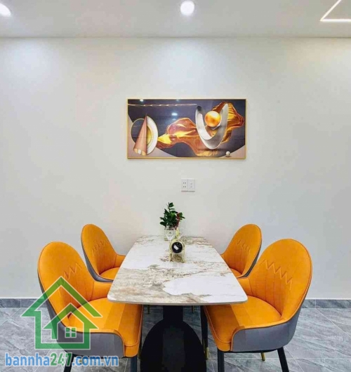 CHỈ 5,25 TỶ - NHÀ MỚI XÂY ĐẸP - HẺM XE HƠI - SÁT MẶT TIỀN HOÀNG BẬT ĐẠT - GẦN TRƯỜNG CHINH, GA T3 - 4 PN - 3WC