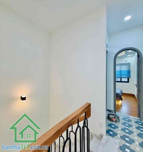 CHỈ 5,25 TỶ - NHÀ MỚI XÂY ĐẸP - HẺM XE HƠI - SÁT MẶT TIỀN HOÀNG BẬT ĐẠT - GẦN TRƯỜNG CHINH, GA T3 - 4 PN - 3WC