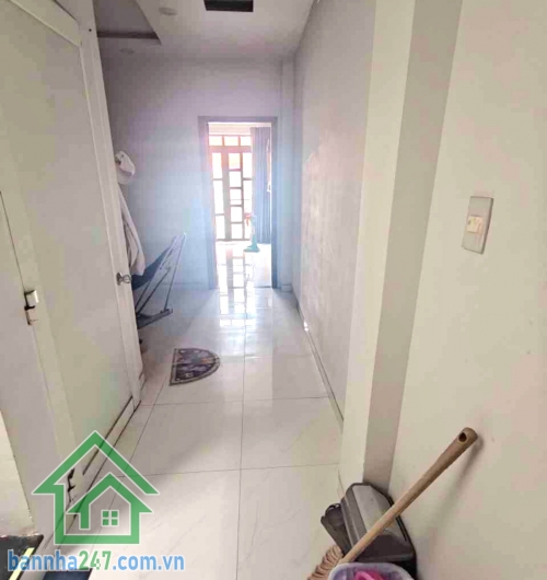 CHỈ 9,4 TỶ - MT HẺM 8M XE TẢI THÔNG - DT: 72M² (4 x 18)M - 4 TẦNG HOÀN CÔNG - VÀI BƯỚC RA THOẠI NGỌC HẦU - KINH DOANH ĐA NGÀNH NGHỀ - 4PN - 4WC