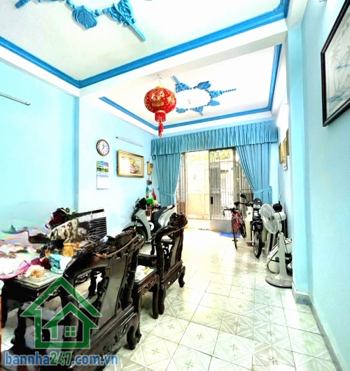 CHỈ 18,5 TỶ TL - KHU VIP K300 CỘNG HÒA - HẺM NHỰA 10M THÔNG - 71M² (4,2 x 17M) - 3 TẦNG - 4PN - 3WC
