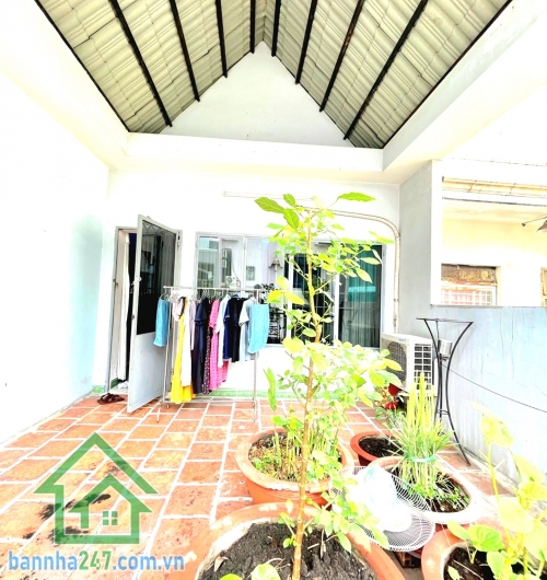 CHỈ 18,5 TỶ TL - KHU VIP K300 CỘNG HÒA - HẺM NHỰA 10M THÔNG - 71M² (4,2 x 17M) - 3 TẦNG - 4PN - 3WC