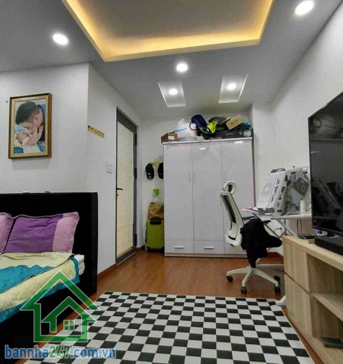 NHÀ ĐẸP HẺM XE TẢI ĐỒNG HỒ – NGANG HƠN 6M HIẾM GẶP – Ở NGAY – KINH DOANH TỐT – CHỈ 6,4 TỶ TL
