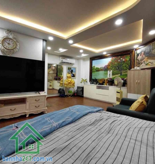 NHÀ ĐẸP HẺM XE TẢI ĐỒNG HỒ – NGANG HƠN 6M HIẾM GẶP – Ở NGAY – KINH DOANH TỐT – CHỈ 6,4 TỶ TL