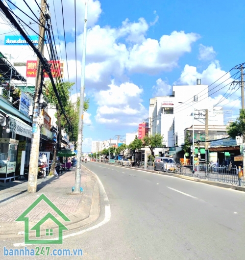 MTKD LÊ VĂN QUỚI – DT: (4,8 x 19)  - ĐANG CÓ DÒNG TIỀN 12 TRIỆU/THÁNG – GẦN NGÃ TƯ BỐN XÃ