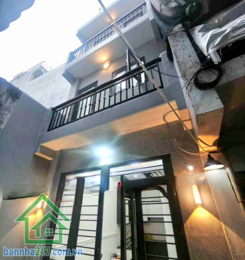 CHỈ 3,2 TỶ – LẠC LONG QUÂN – GẦN BẢY HIỀN – NHÀ MỚI XÂY 3 TẦNG – 2PN – SỔ RIÊNG