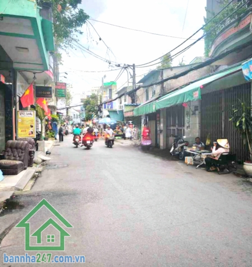 CHỈ 3,2 TỶ – LẠC LONG QUÂN – GẦN BẢY HIỀN – NHÀ MỚI XÂY 3 TẦNG – 2PN – SỔ RIÊNG