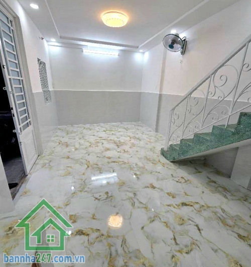 CHỈ 3,3 TỶ - NHÀ LÔ GÓC PHẠM VĂN HAI – P. 3, TÂN BÌNH – GẦN NHÀ THỜ – DT (3, x 6,8) -  NHÀ MỚI 2 TẦNG – SỔ HOÀN CÔNG ĐỦ